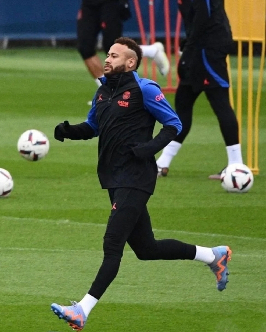 开云体育app-雷恩客场逼平波尔多，法甲排名暂居中游的简单介绍  第1张