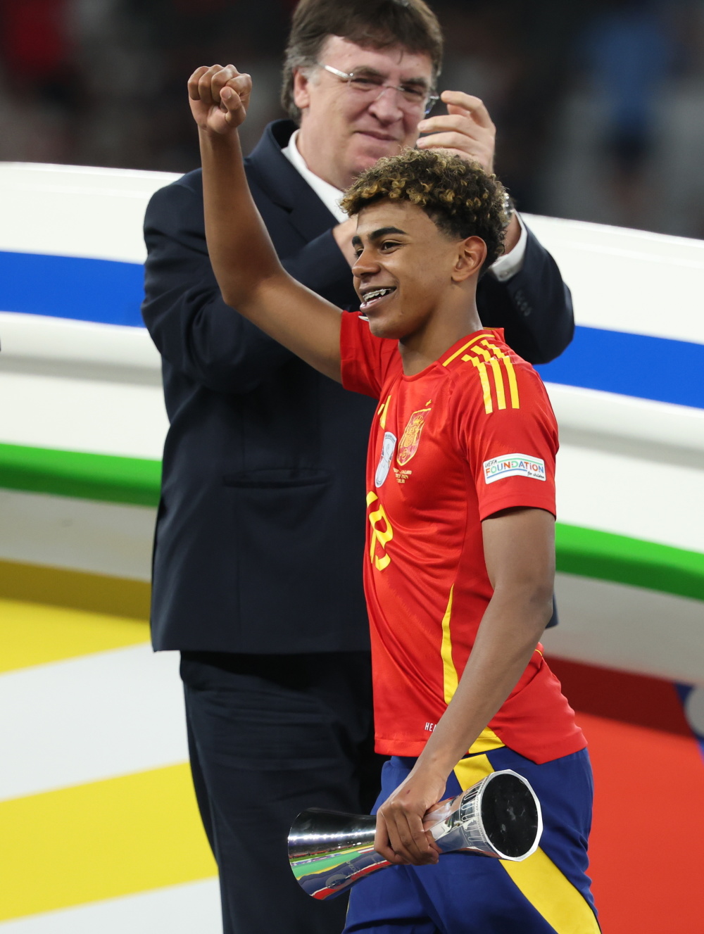 开云体育-西班牙队员状态火热，成功晋级欧锦赛()  第2张