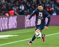 开云体育下载-巴黎圣日耳曼客场逼平摩纳哥，法甲冠军悬念迎来高潮()  第1张