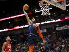 kysports-抢镜登场！NBA比赛中球员大秀扣篮()  第2张