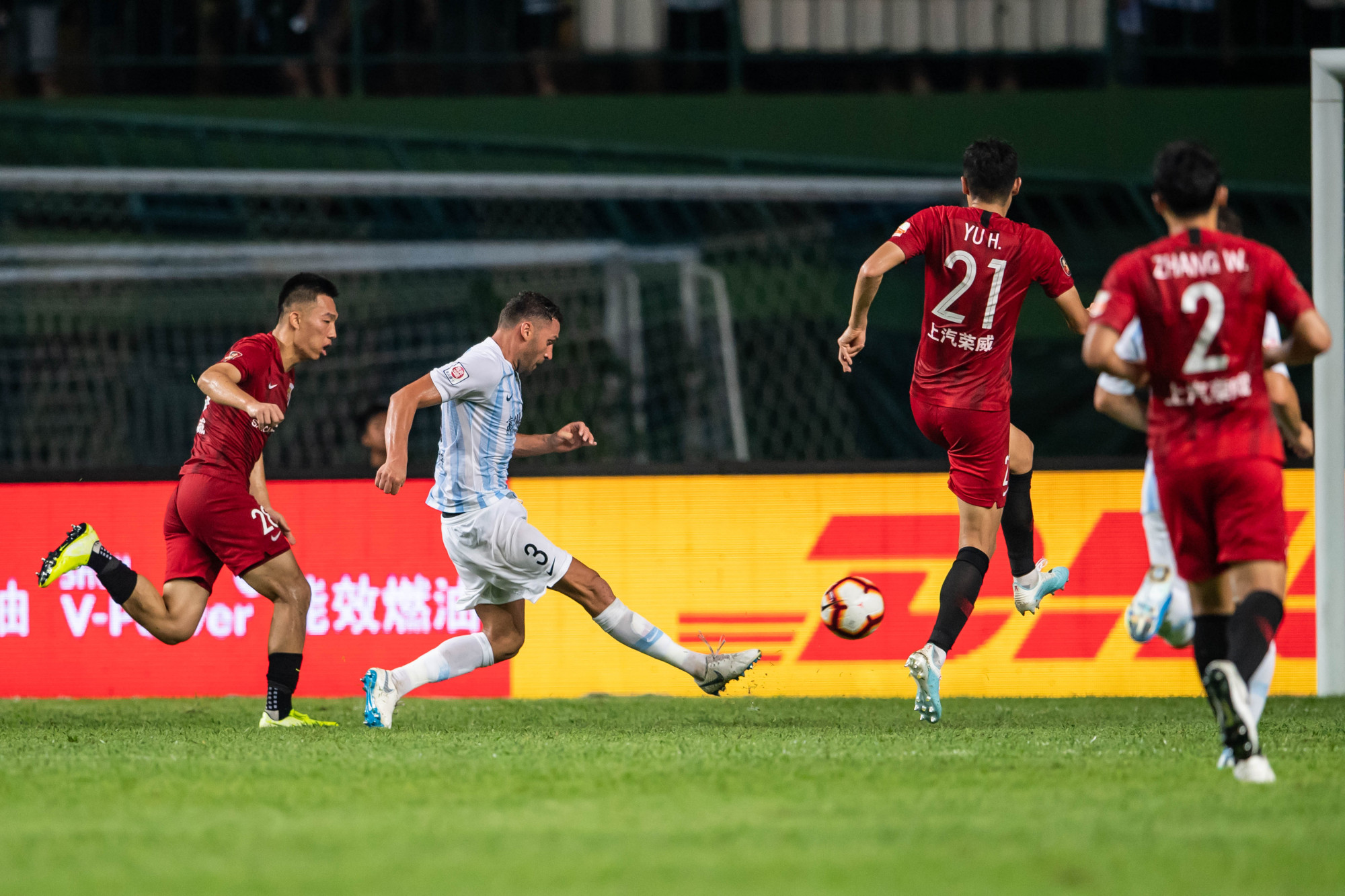 开云-富力遭遇上港逆转，球队惨遭逆转颓势难挡()  第2张