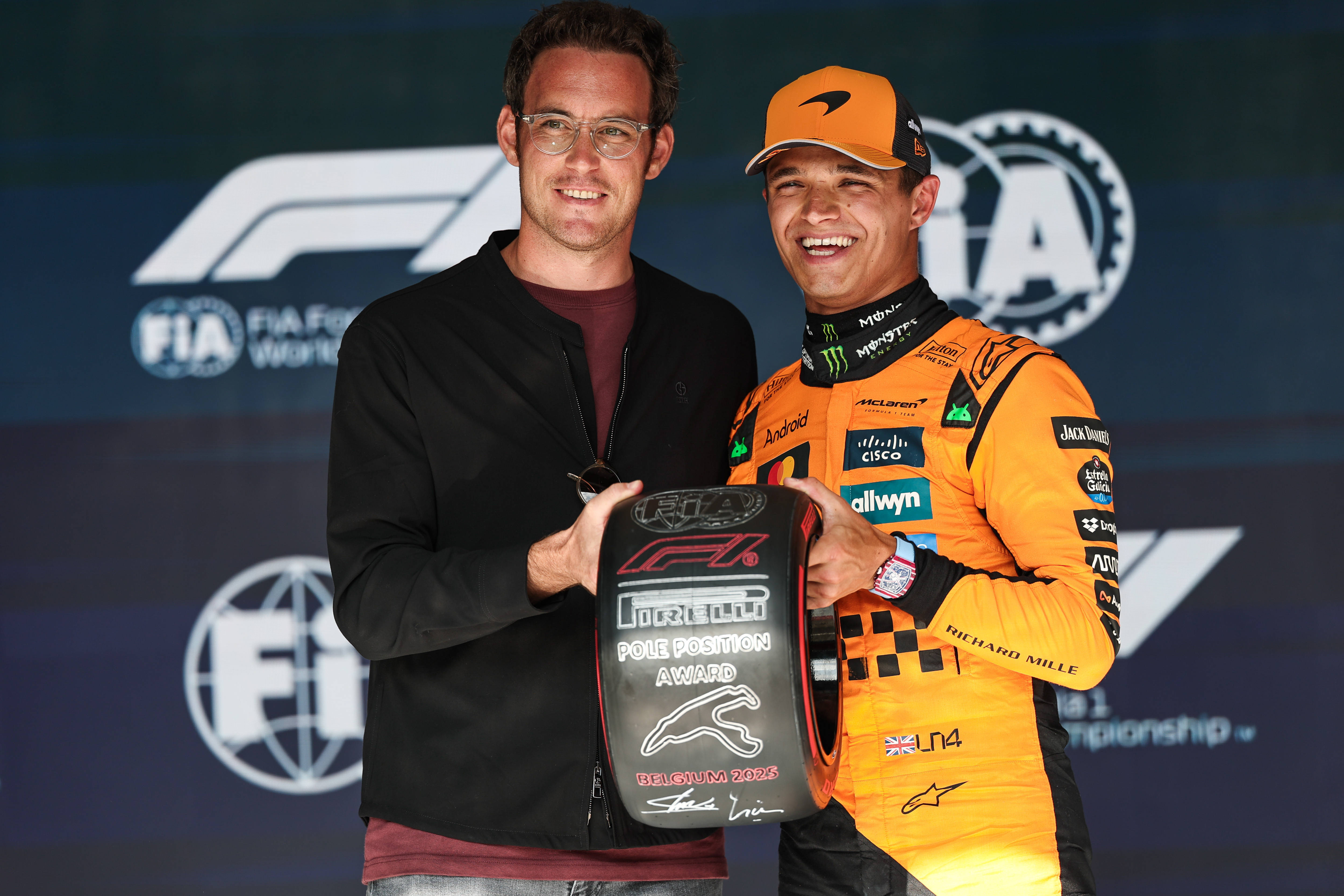 开云体育app-比利时队在大赛中连胜保持领先地位，夺冠在望()  第2张