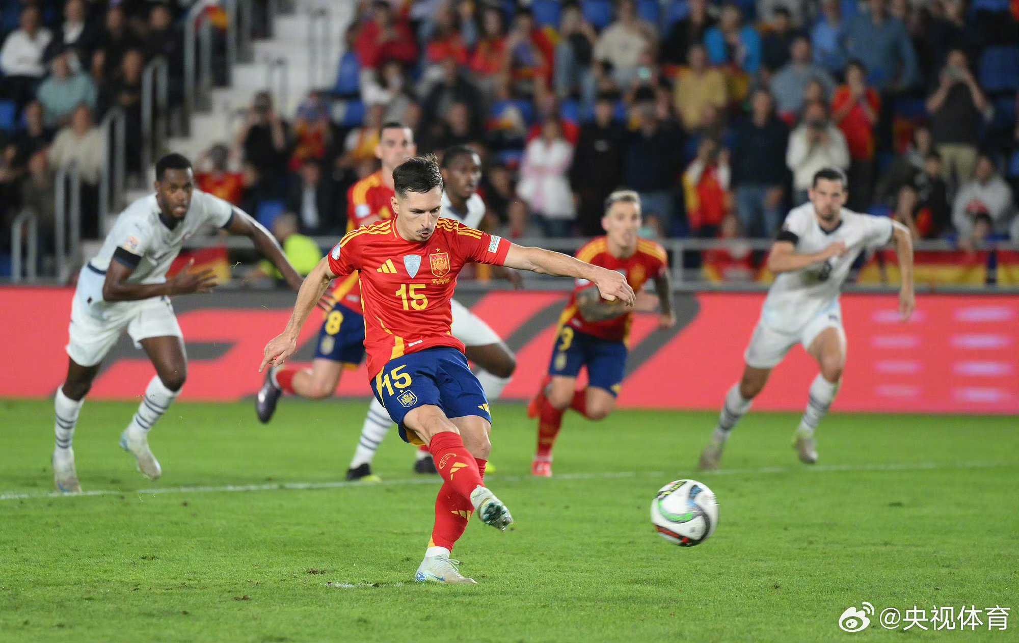 kysports-斯洛文尼亚豪取胜利，将争夺欧国联半决赛资格()  第1张