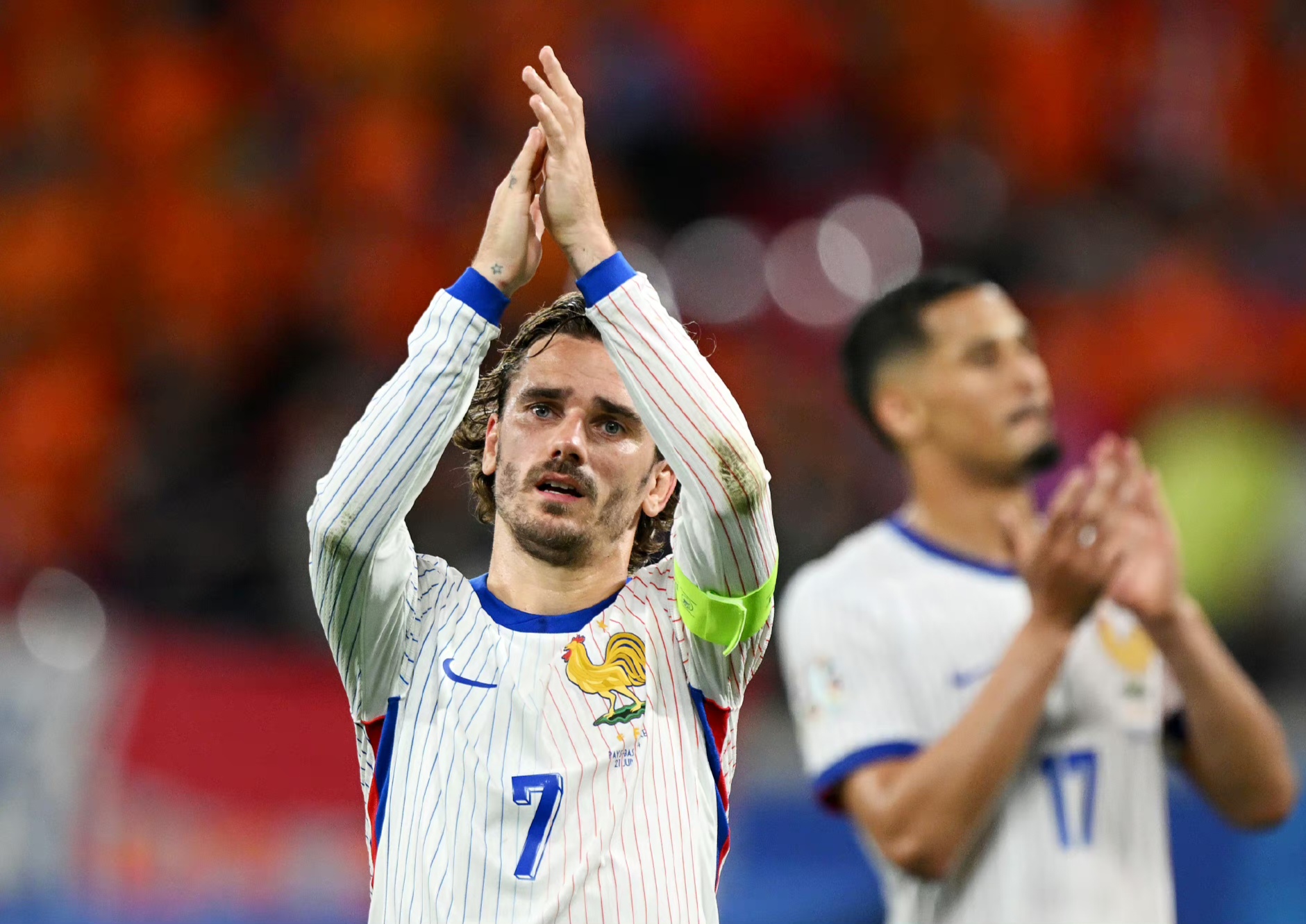 开云app-足球热门话题炙手可热，球队实力值得期待()  第2张