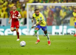 开云app-土耳其球员下场受伤，芬兰队上演绝杀,惊险比赛让球迷热血沸腾()  第1张