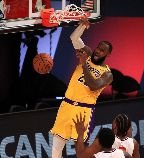 开云官方在线-赫塔菲主场完胜奥萨苏纳，全取三分()  第2张