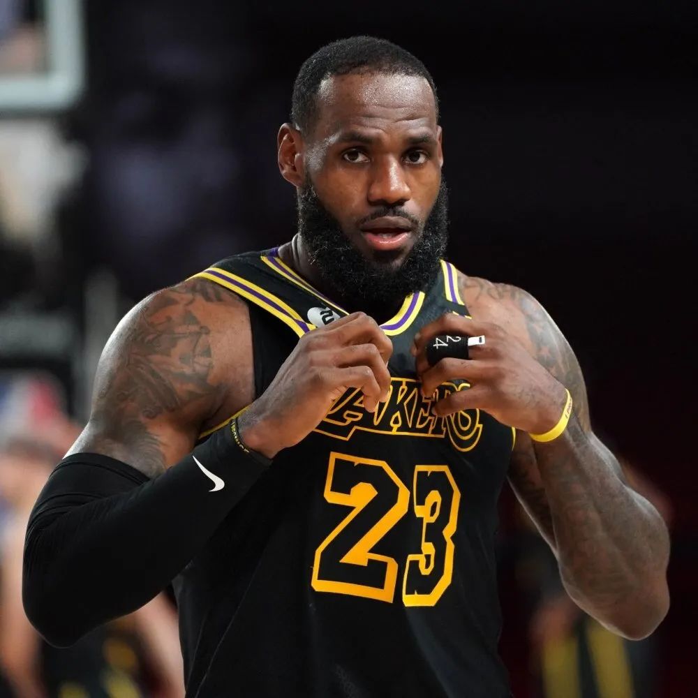 开云体育下载-鹈鹕队大将恢复状态，助力球队夺冠之路()  第1张